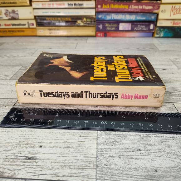 Tuesdays and Thursdays by Abby Mann 1979 First Pocket Books Printing Paperback - Picture 2 of 12